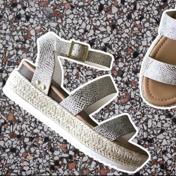 Soda Bryce Snake Print Espadrille Platform Sandals - Picture 2 of 10